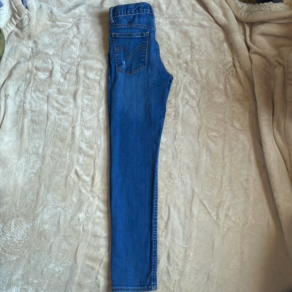 Levi’s - Picture 4 of 5